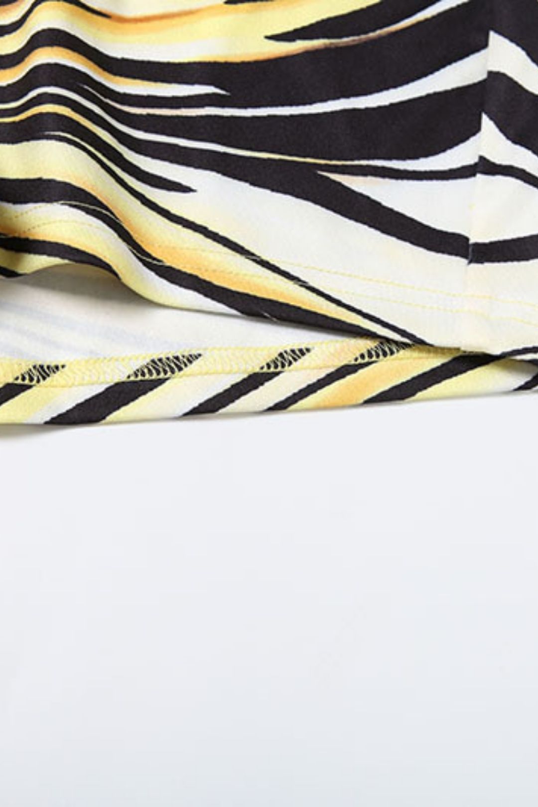 Sexy Sleeveless Backless Top Shorts Suit