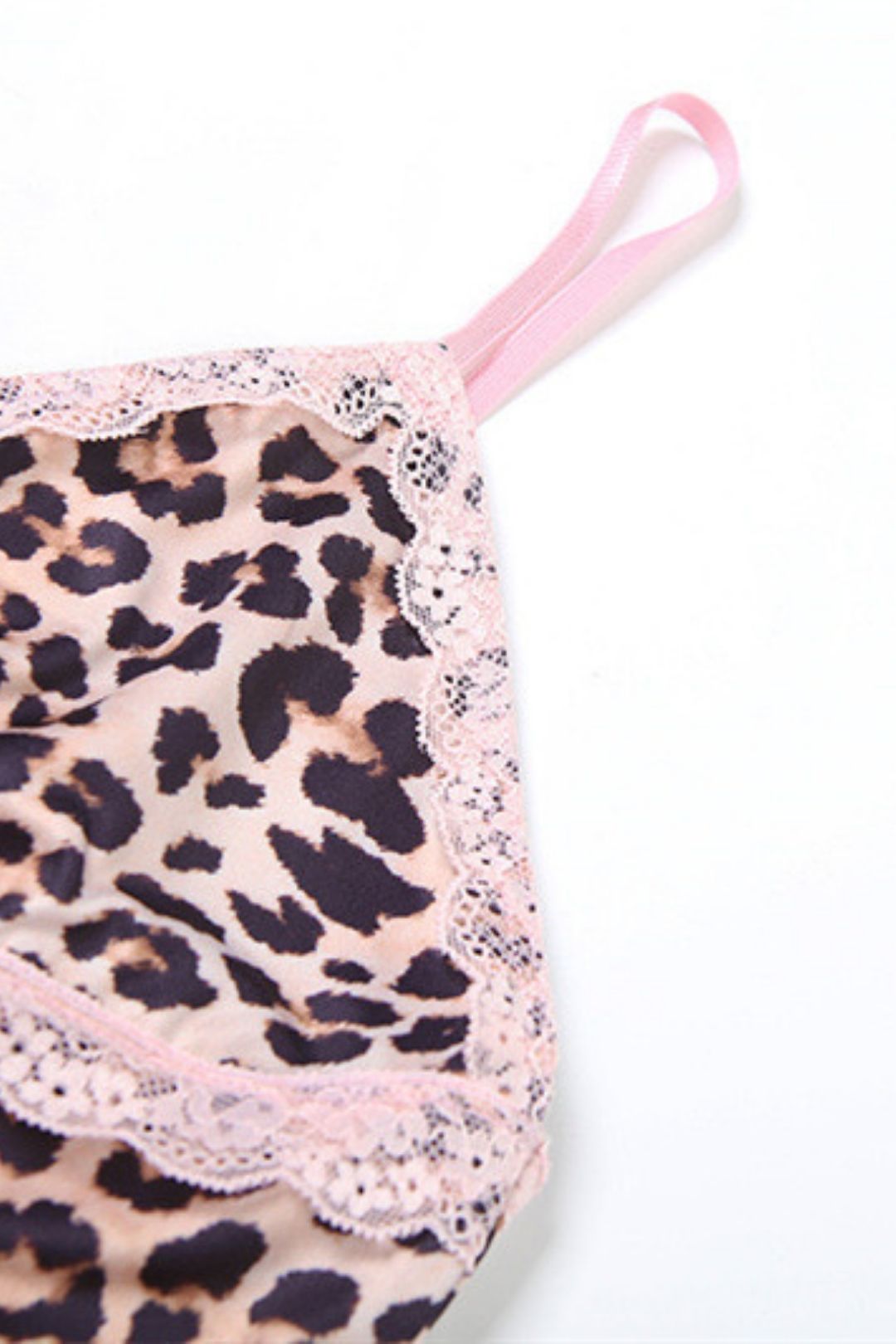 Leopard Print Lace Stitching Navel Vest Shorts Suit