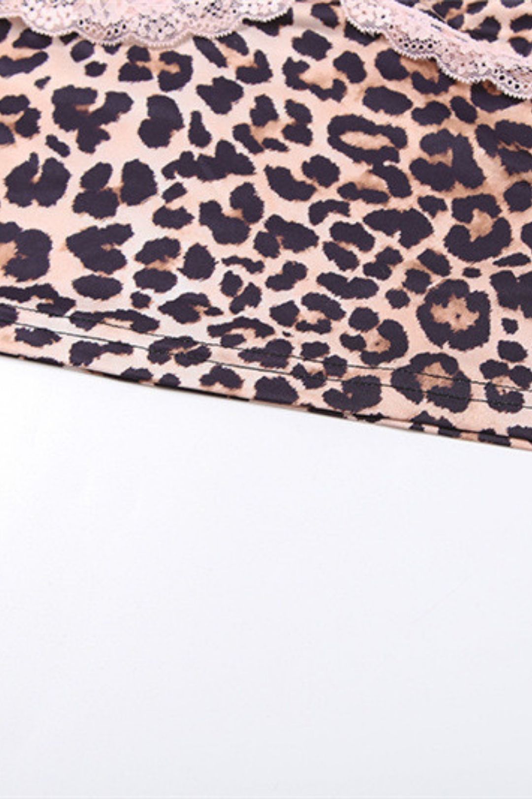 Leopard Print Lace Stitching Navel Vest Shorts Suit