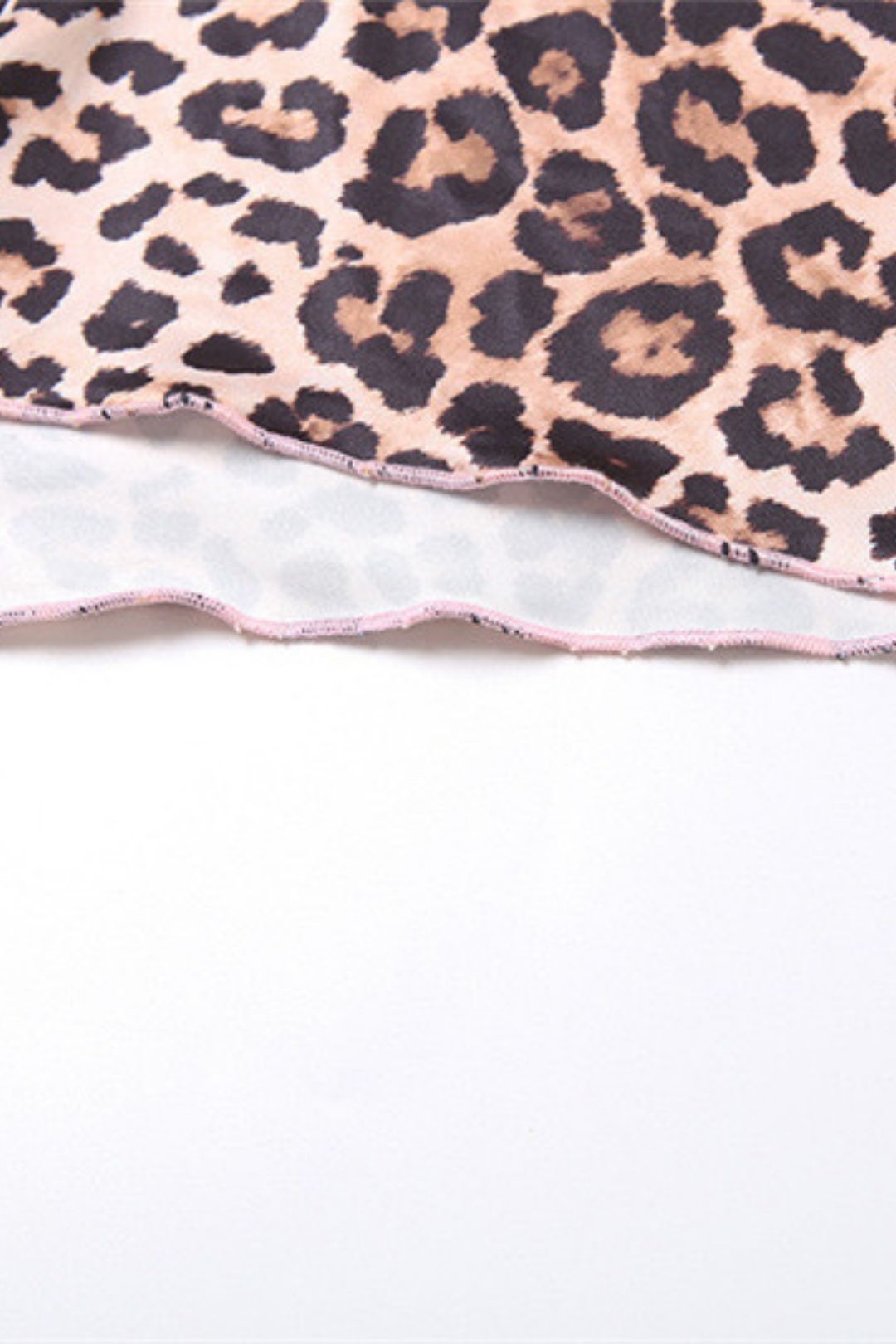 Leopard Print Lace Stitching Navel Vest Shorts Suit