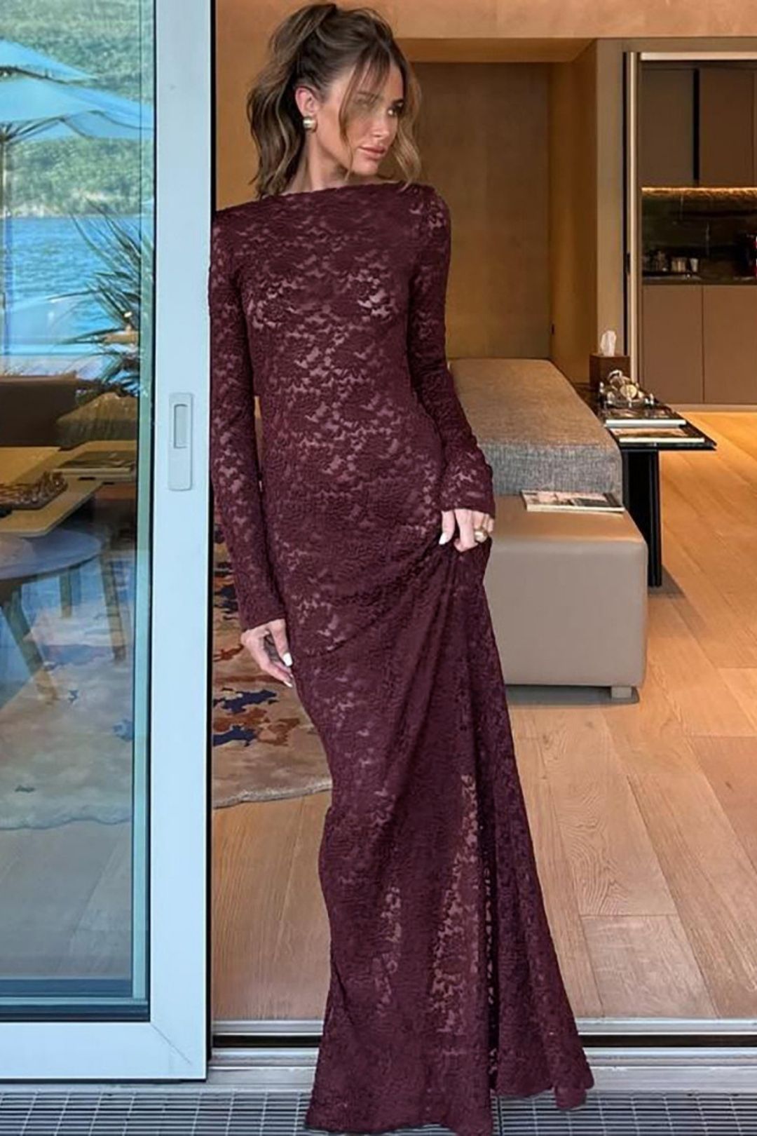 Sexy Cut Out One-Line Collar Slim Lace Long-Sleeved Dress