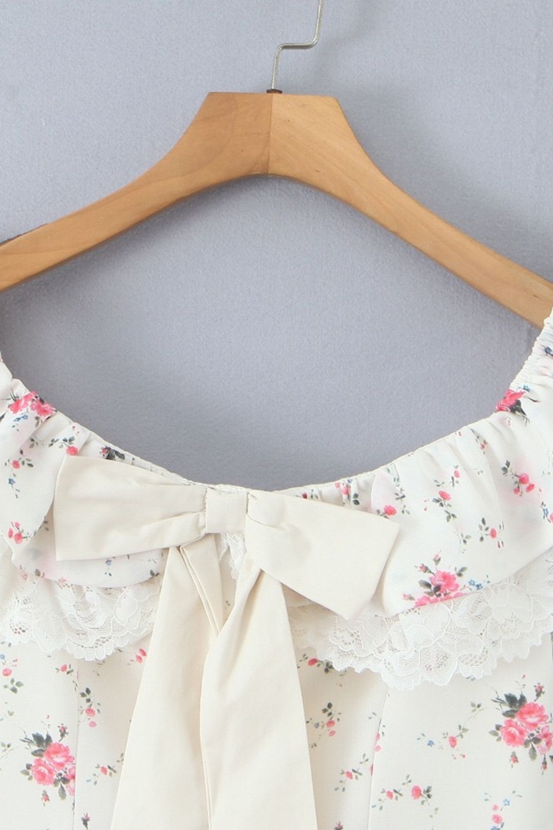 Lace Splicing Short Off-the-shoulder Dress