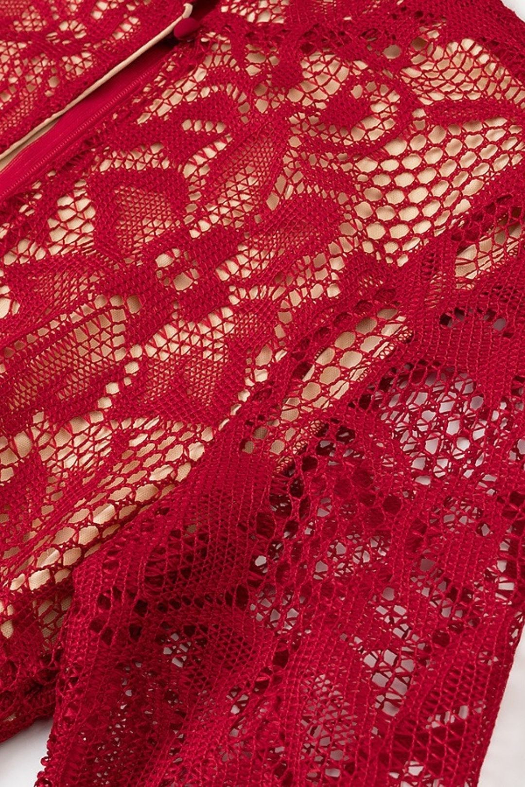 Lace Hollow Low-cut Trumpet Sleeve Hip Dress