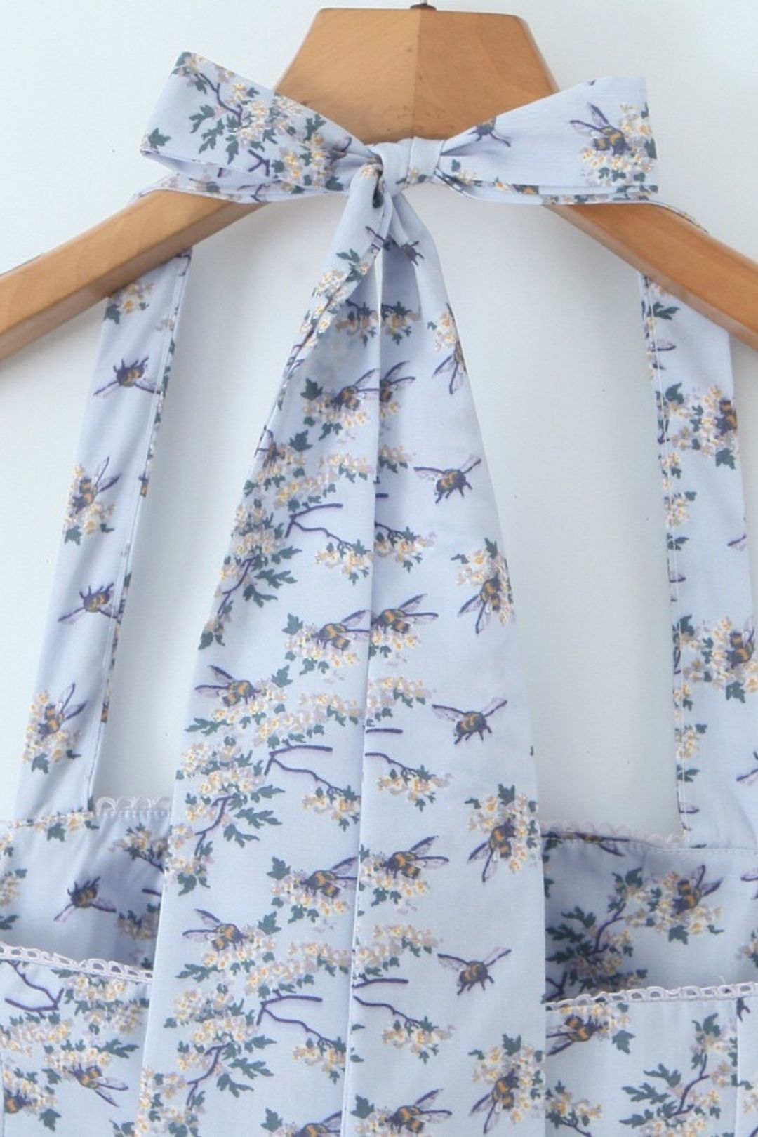 Elegant Sleeveless Suspender Midi Dress