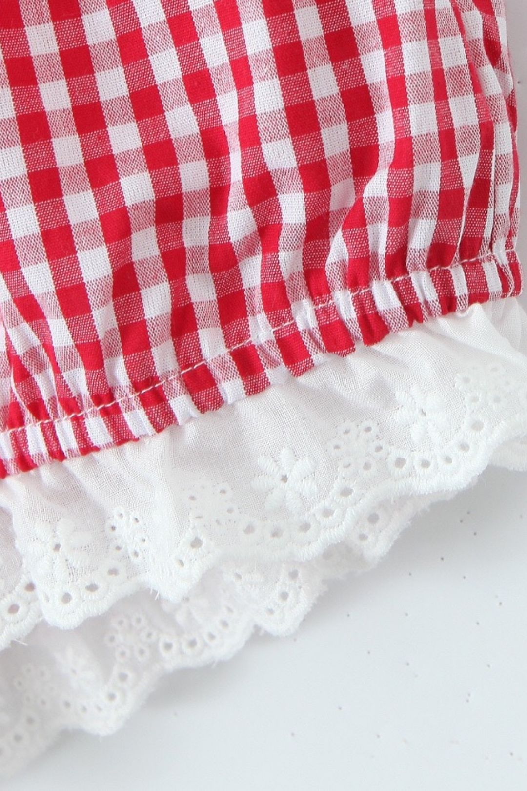 Lace Edge Sleeveless Top Flower Bud Shorts Set