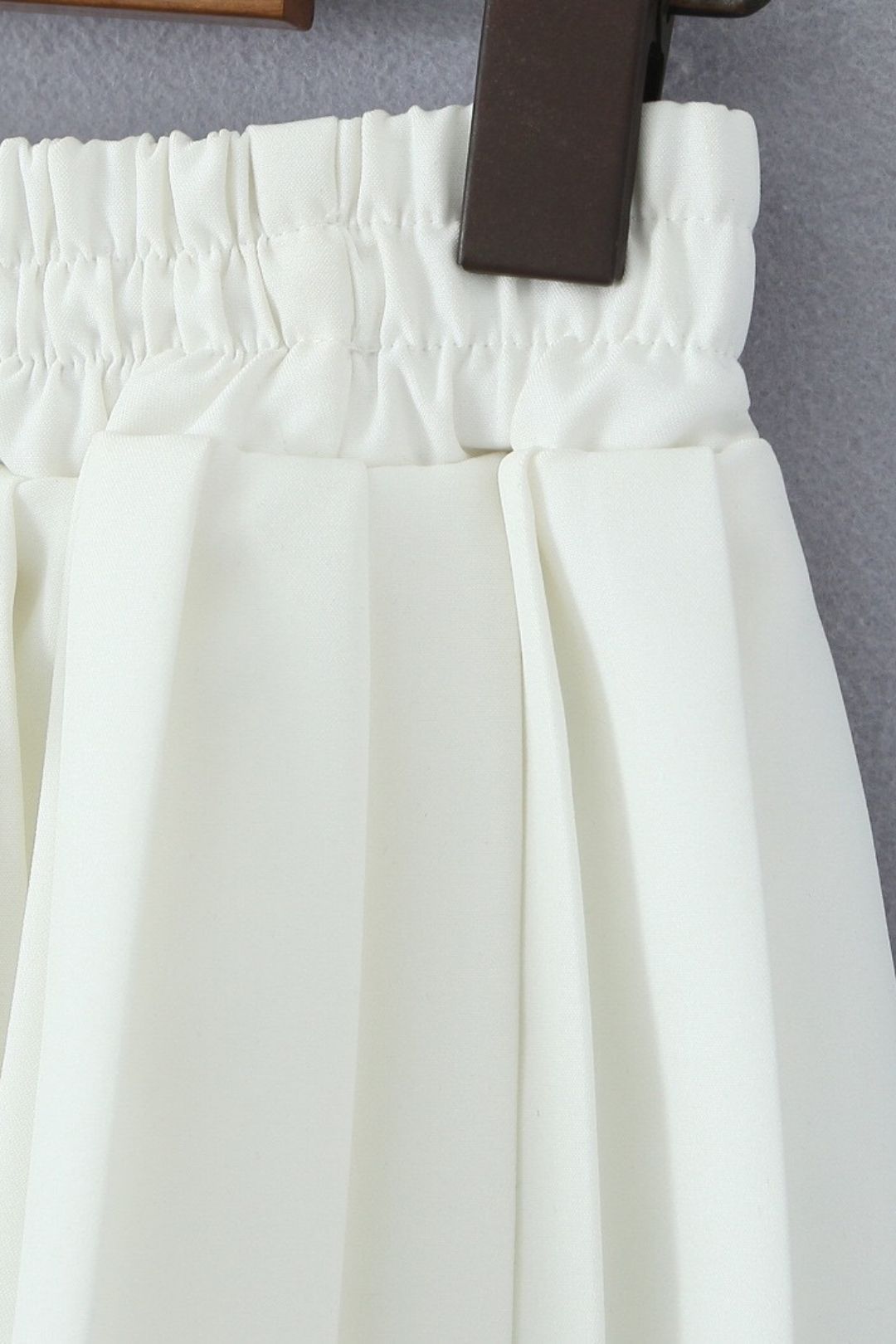 V-neck Sleeveless Button Suit Vest + Pleated Lace-up Skirt