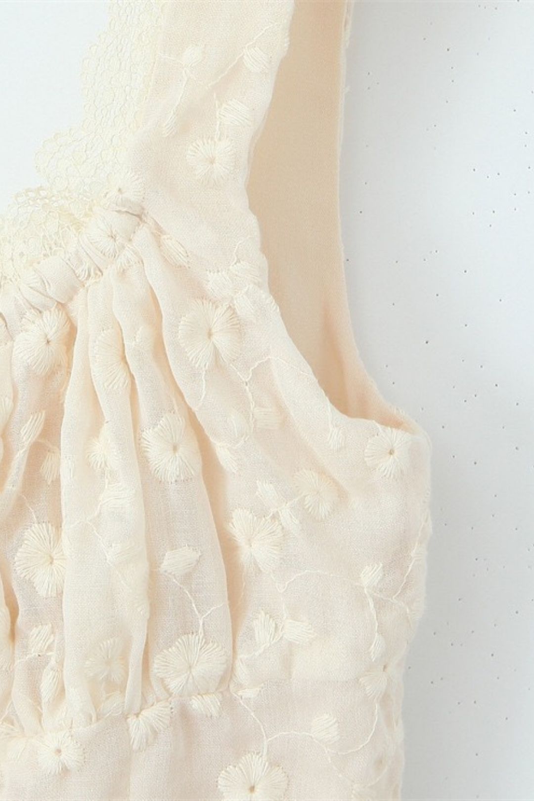 Embroidered Chiffon Patchwork Suit Unique Wood Ear Edge Camisole High Waist Sexy Hip Skirt