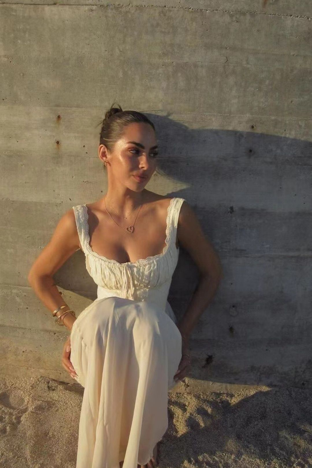 Embroidered Cotton Vest Lace Top/High Waist Fishtail Splicing Skirt