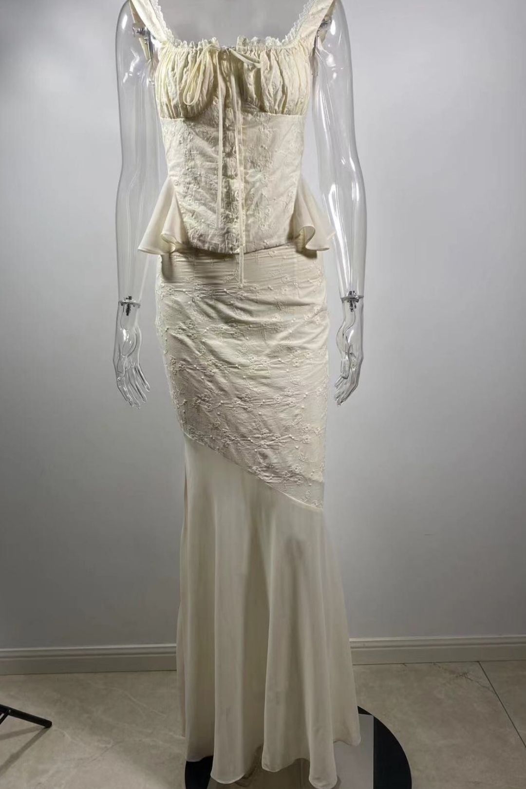 Embroidered Cotton Vest Lace Top/High Waist Fishtail Splicing Skirt