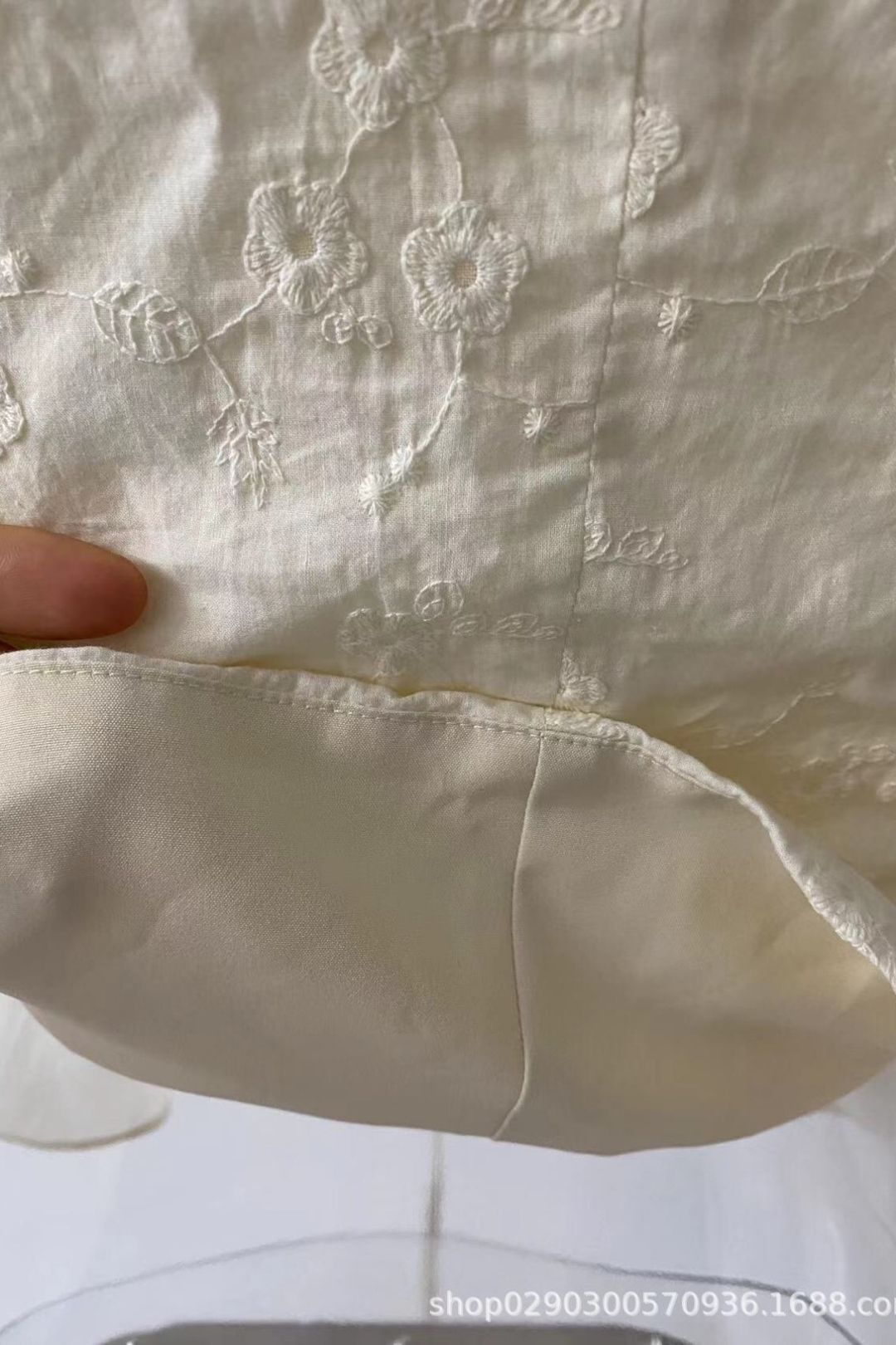 Embroidered Cotton Vest Lace Top/High Waist Fishtail Splicing Skirt