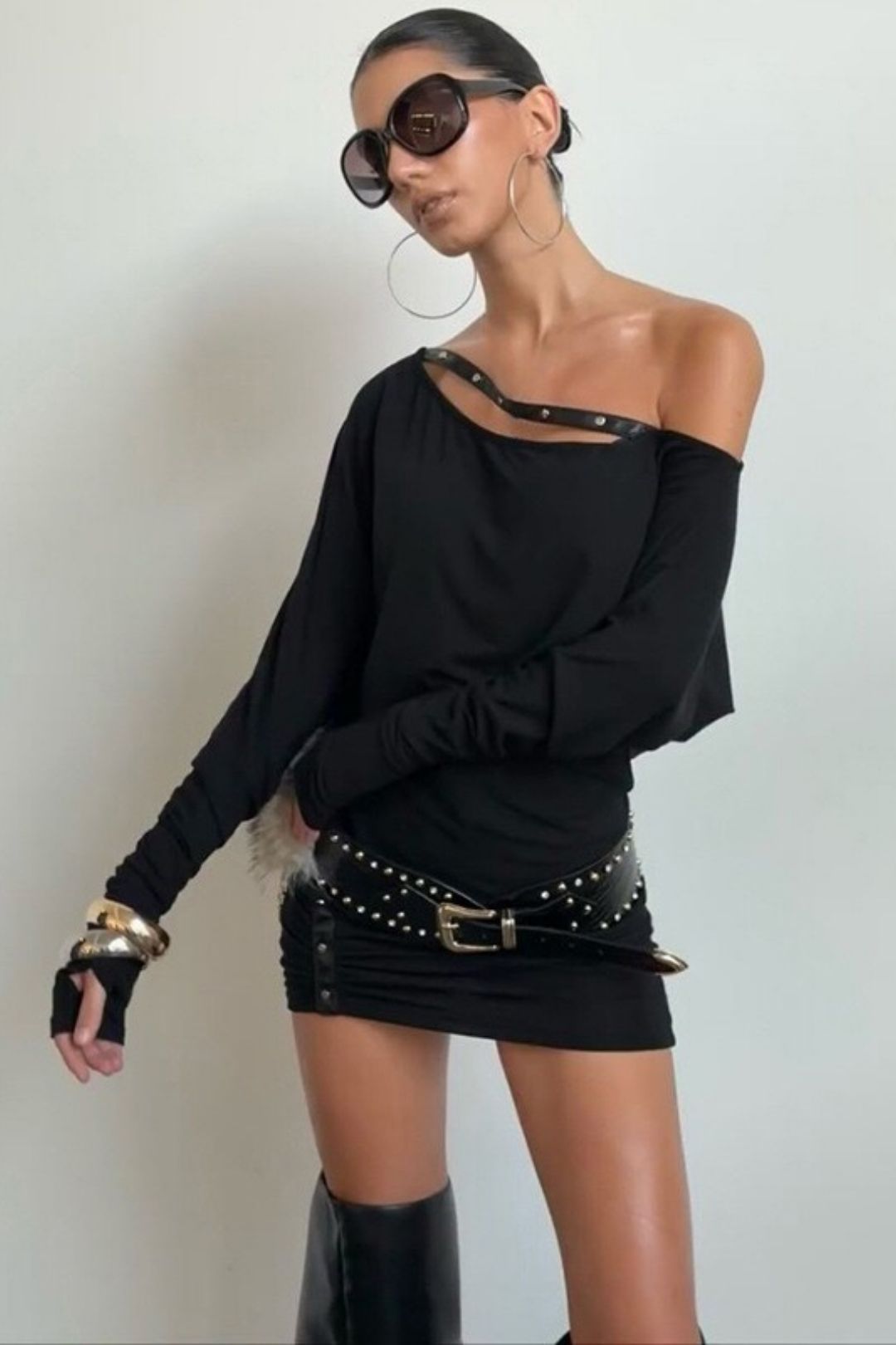 Oblique Shoulder Long Sleeve Tight Hip Dress