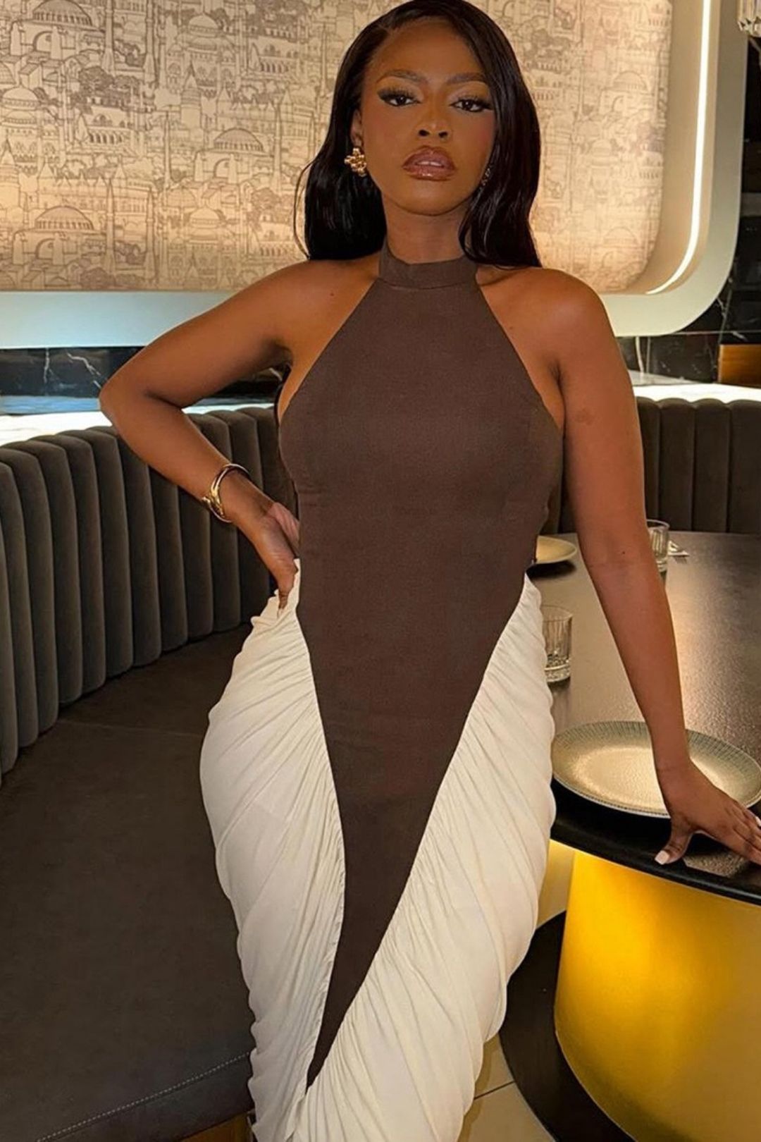 Sexy Halterneck Backless Pleated Contrast Color Slim Hip Dress