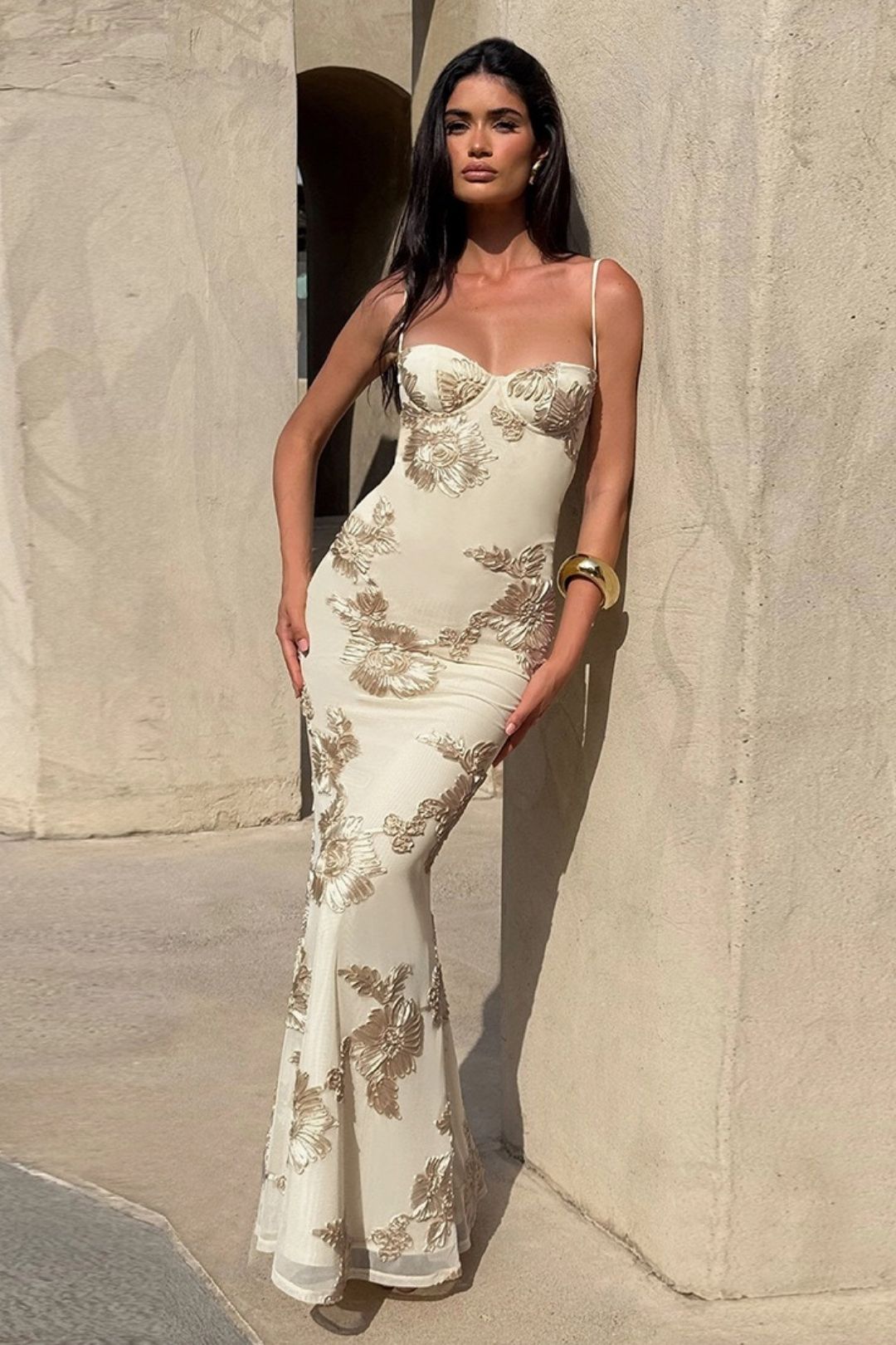 Sexy Slimming Backless Lace Dress