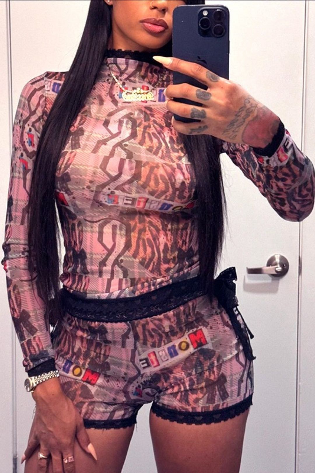 Graffiti Print Lace Lace Round Neck Short Set