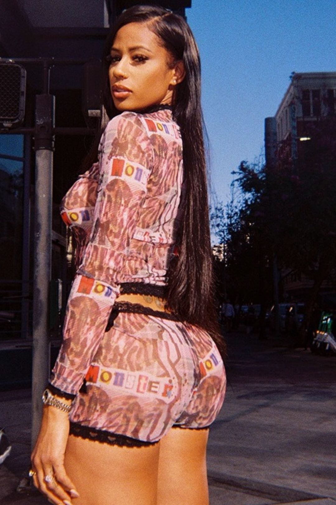 Graffiti Print Lace Lace Round Neck Short Set