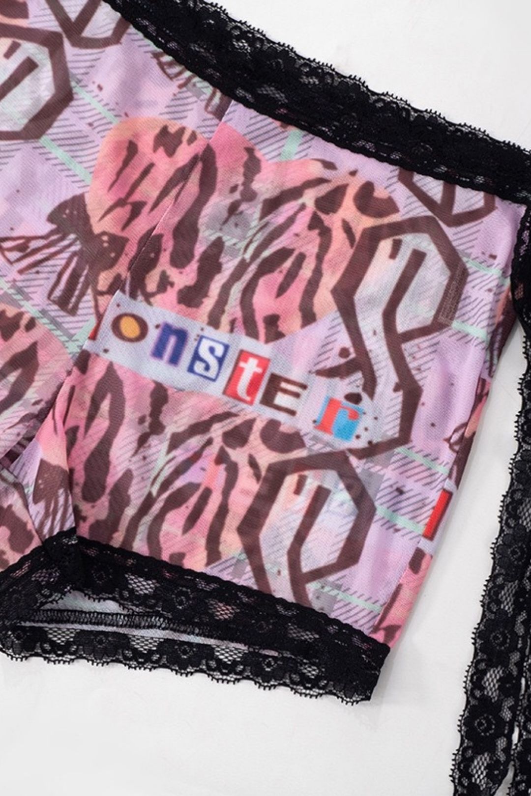 Graffiti Print Lace Lace Round Neck Short Set