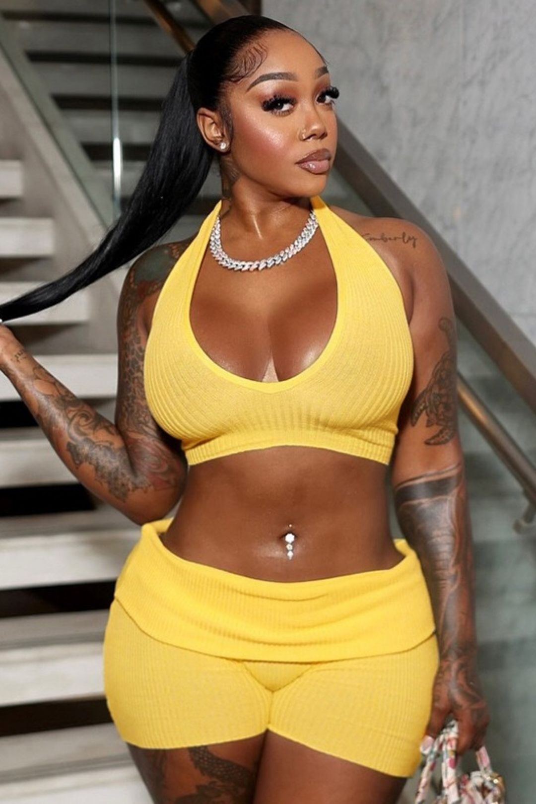 Threaded Halter Neck Hollow Rope Vest Folded High Waist Short Suit