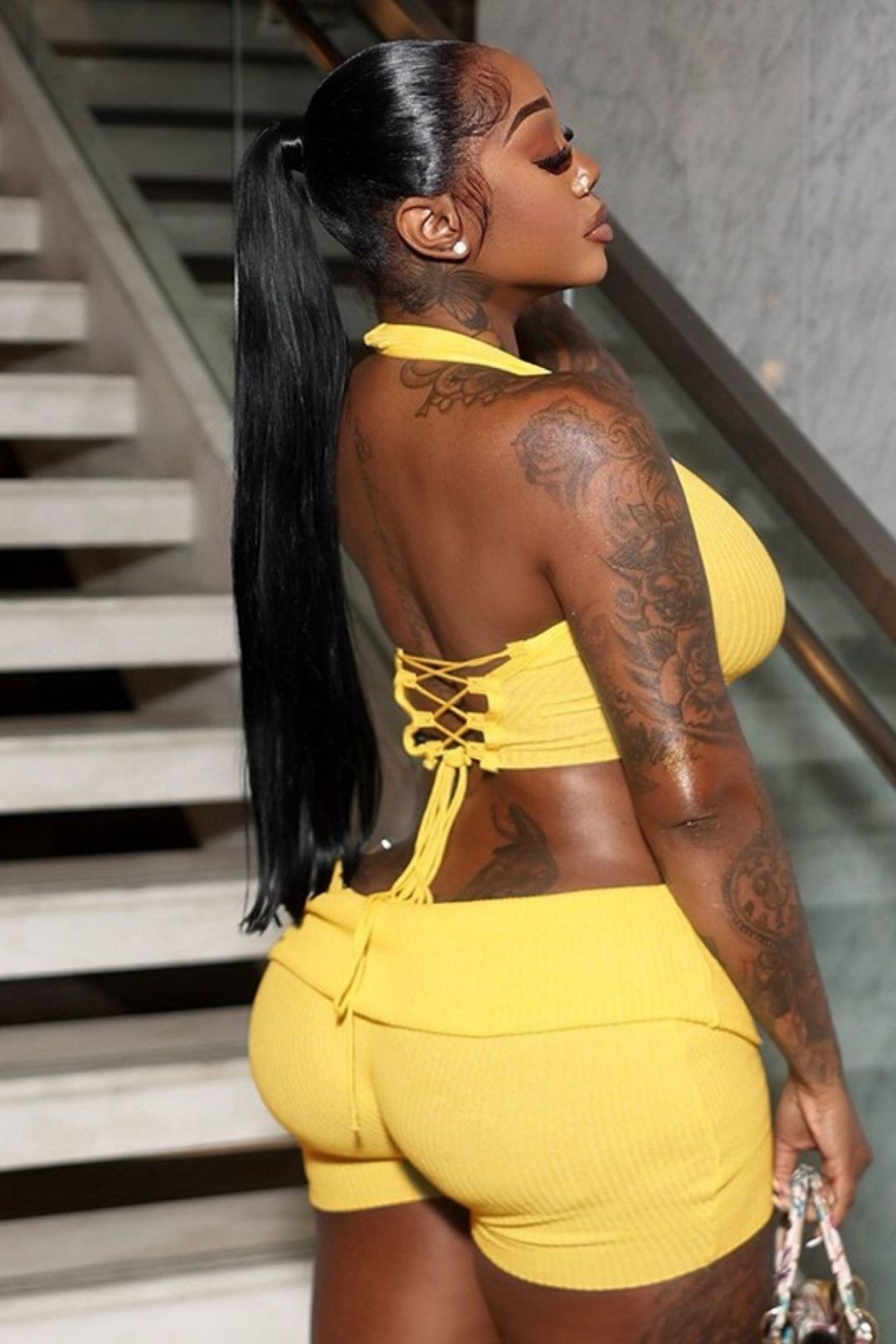 Threaded Halter Neck Hollow Rope Vest Folded High Waist Short Suit