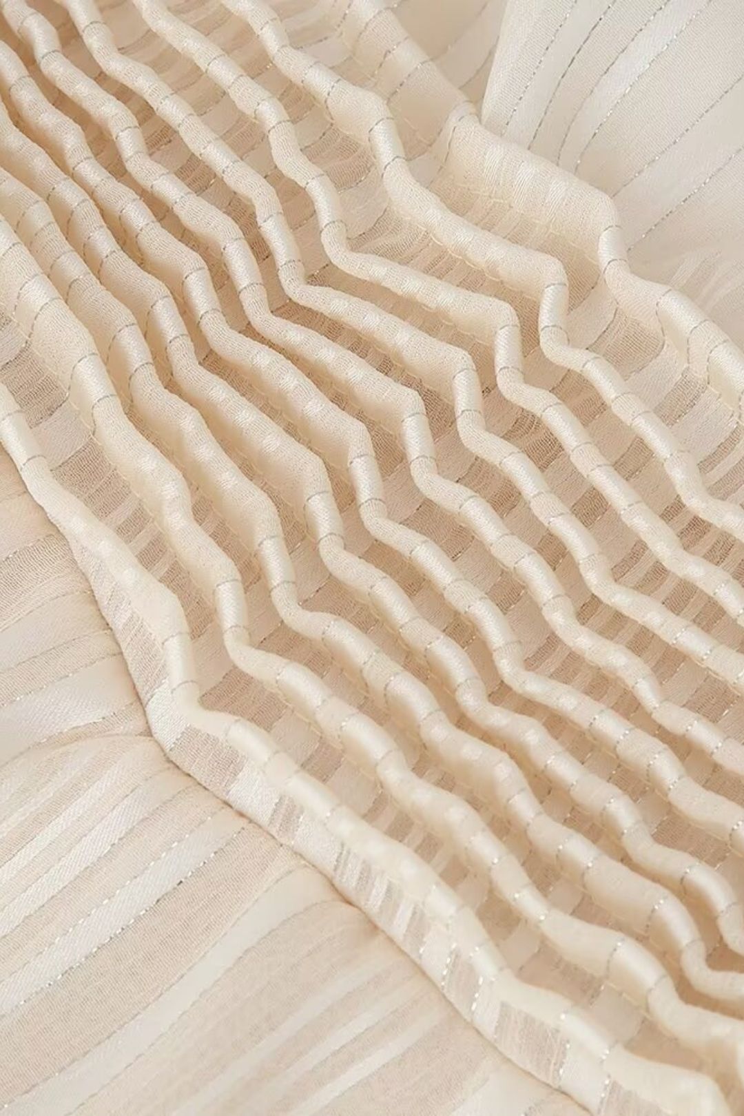 Fashionable Halterneck Satin Dress