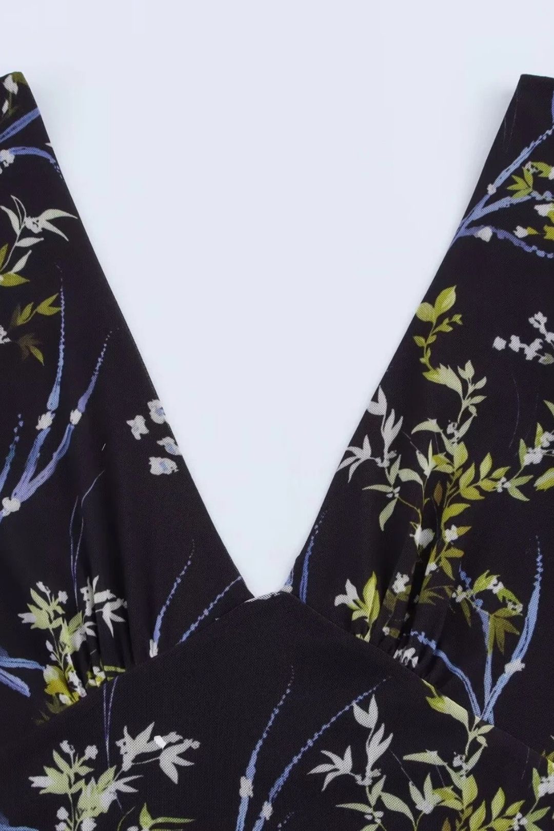 Fashionable Floral Background Sleeveless Waist Dress