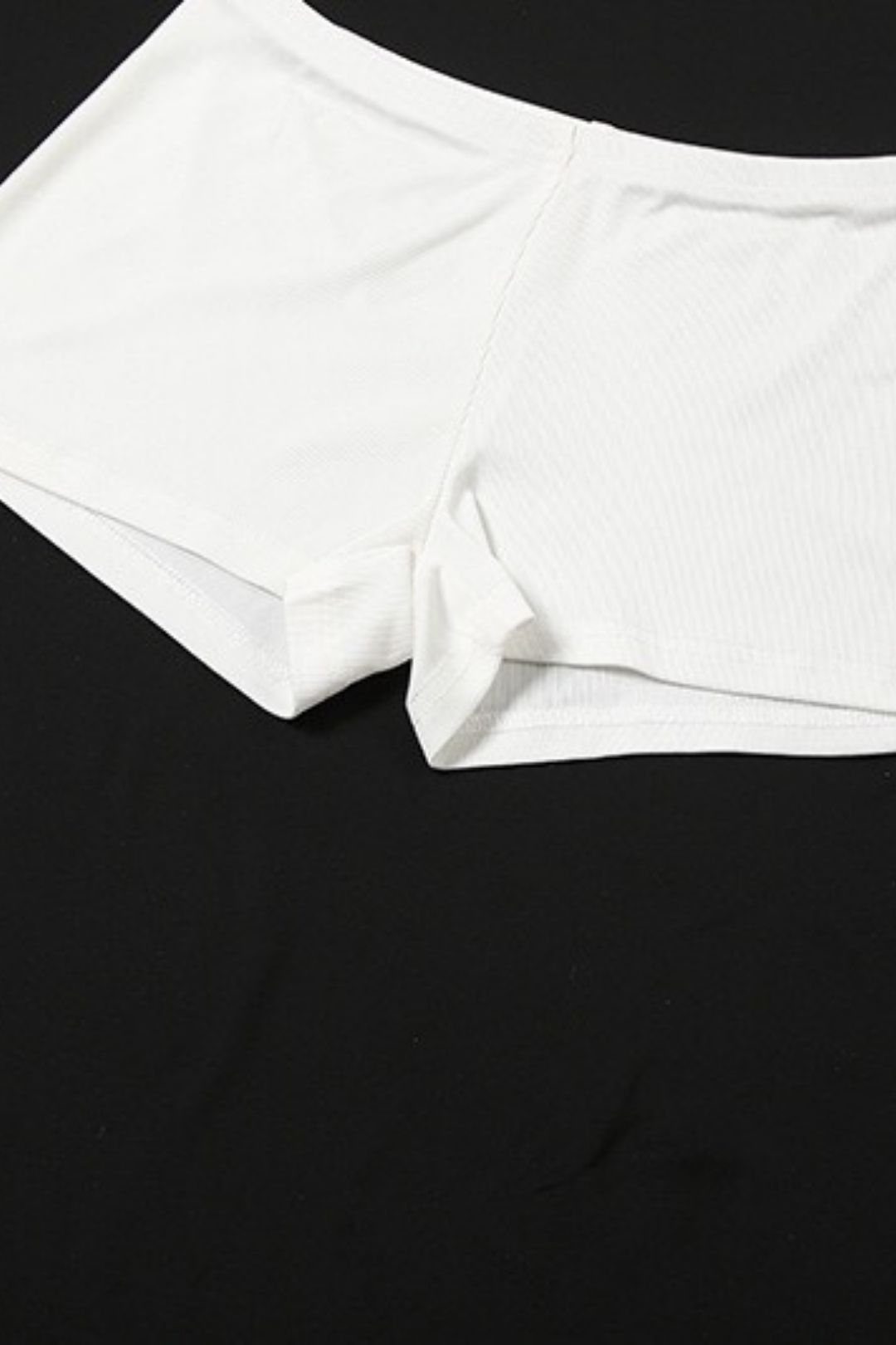 Sexy V-neck Long-sleeved Top And High-waisted Hip-lifting Shorts Casual Suit