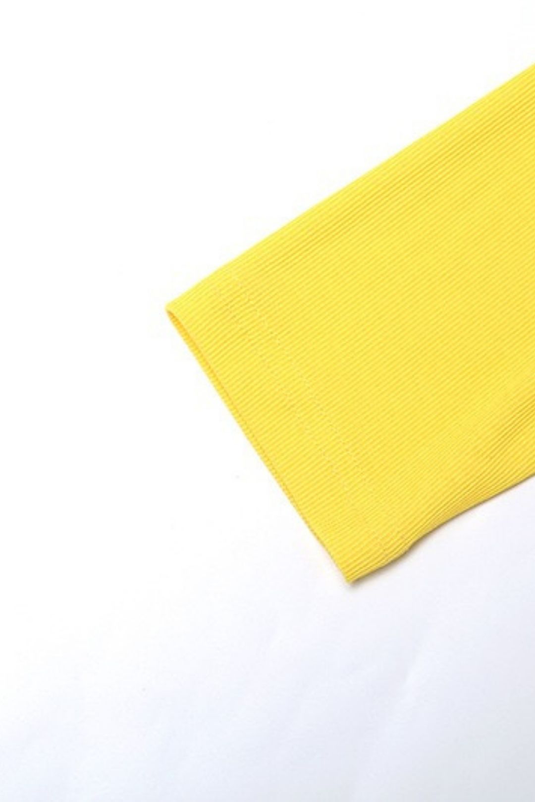 Sexy V-neck Long-sleeved Top And High-waisted Hip-lifting Shorts Casual Suit