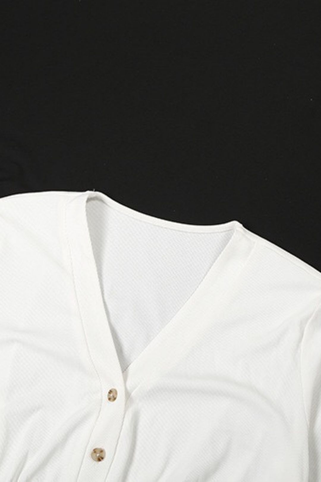 Sexy V-neck Long-sleeved Top And High-waisted Hip-lifting Shorts Casual Suit