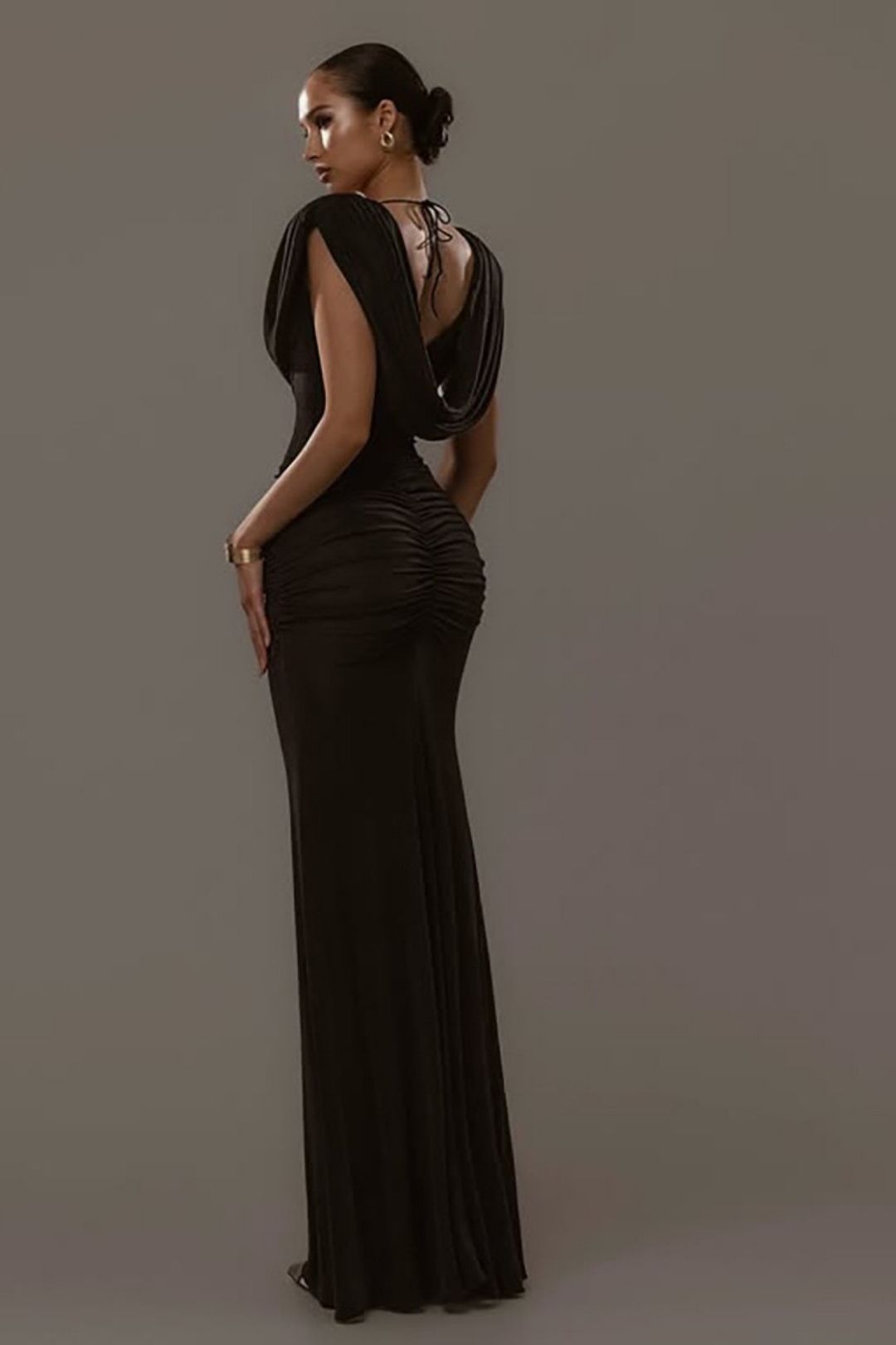 Elegant And Graceful Waist-cinching Pleated Design Draped Neck Solid Color Dress