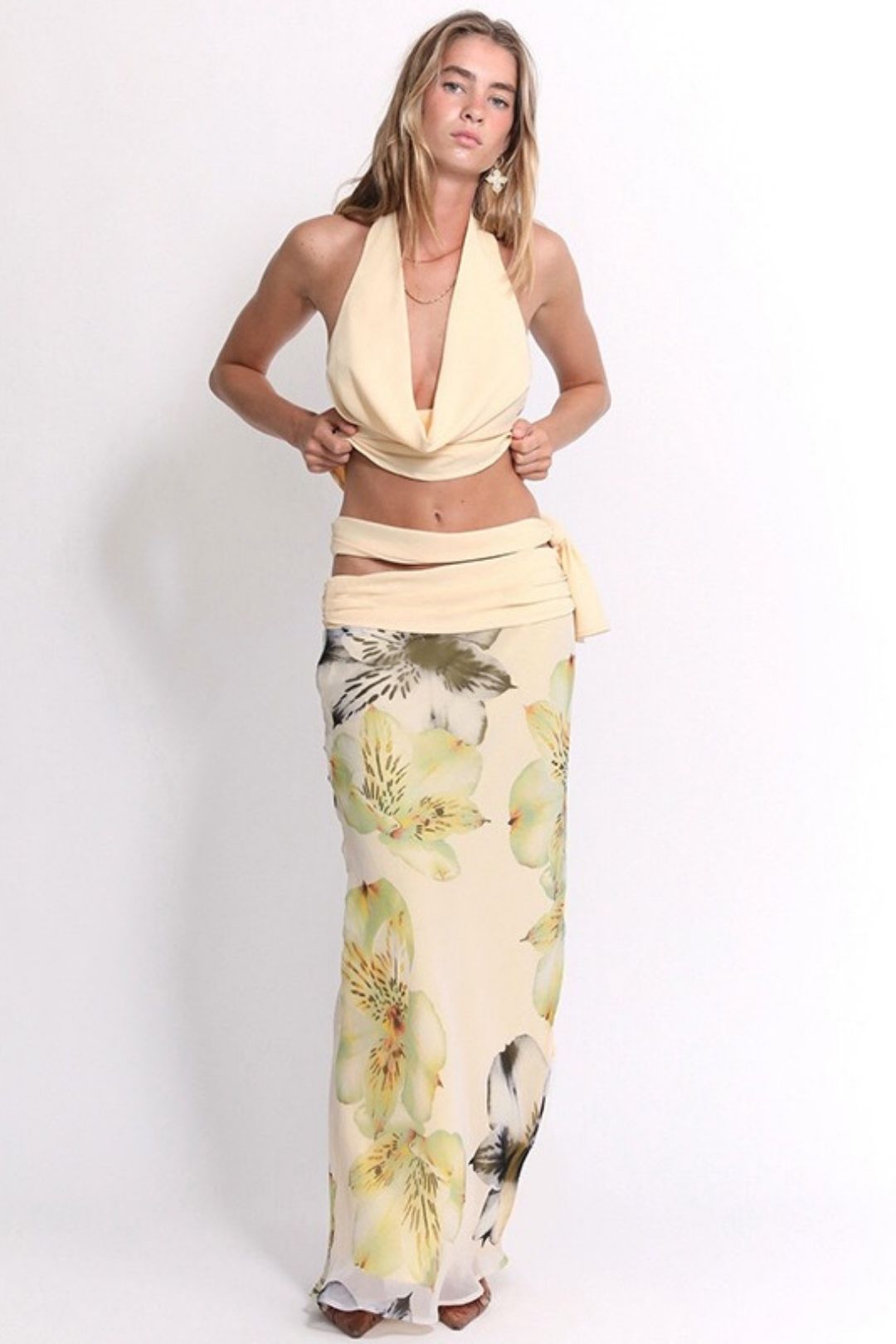 Sexy Backless Halter Neck Top, Slim-fit Printed Long Skirt Three-piece Set