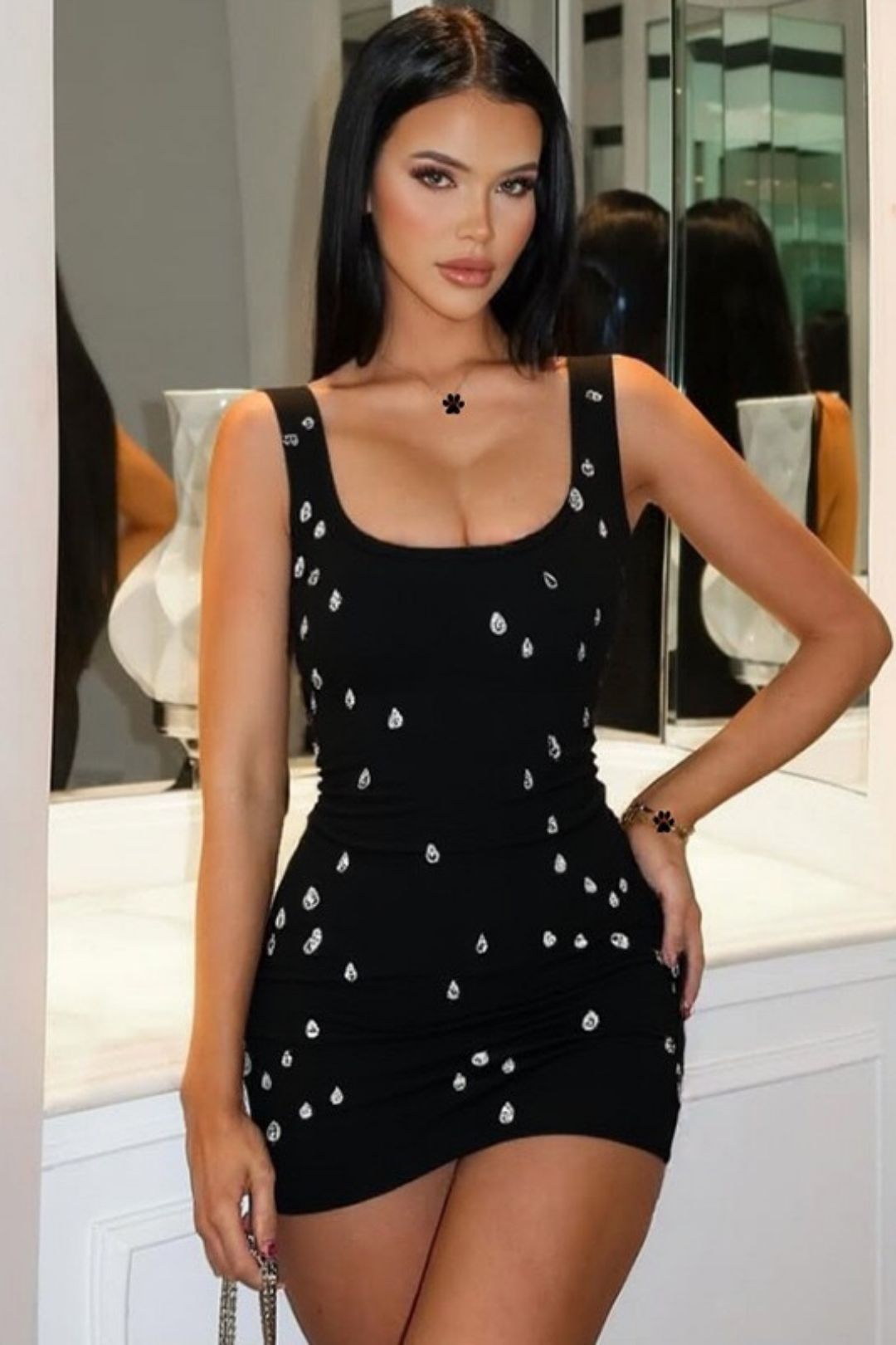Slim-fitting, Beaded Sleeveless Bodycon Dress