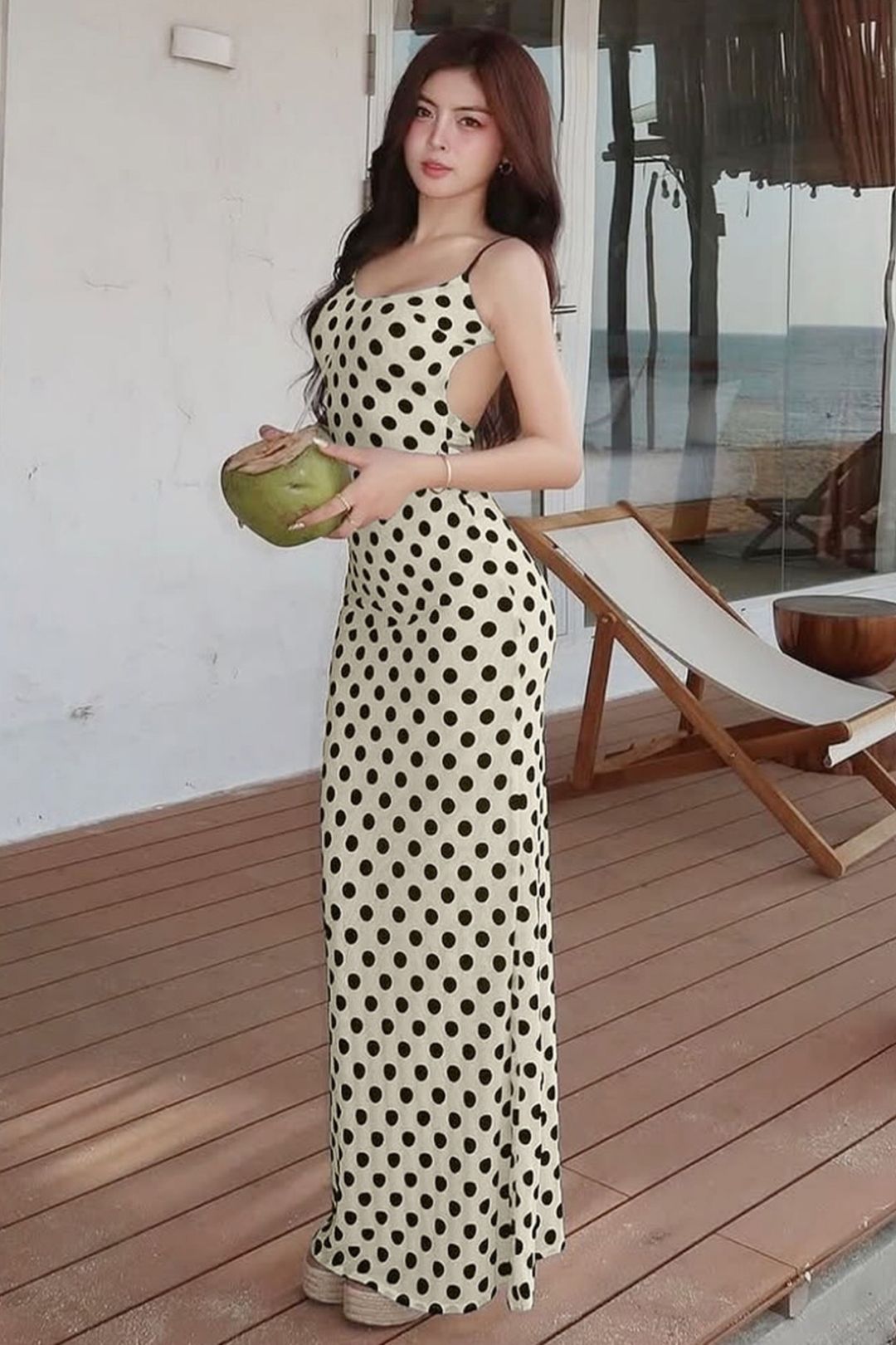 Sexy And Elegant Knee-Length Sleeveless Spaghetti Strap Dress