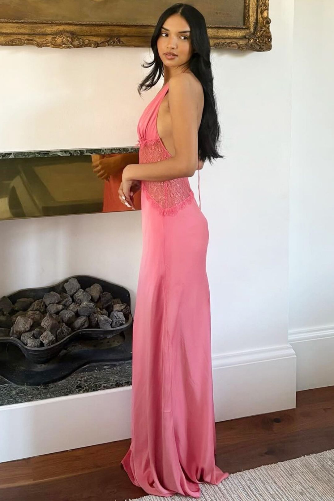 Sexy And Alluring Deep V-neck Lace-trimmed Halter Neck Strapless Backless Dress