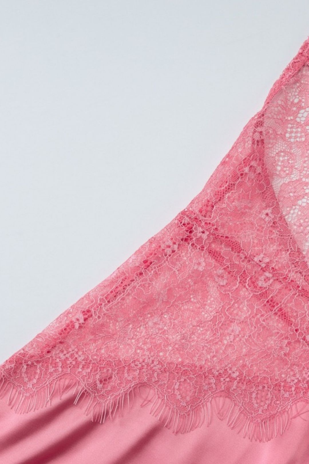 Sexy And Alluring Deep V-neck Lace-trimmed Halter Neck Strapless Backless Dress