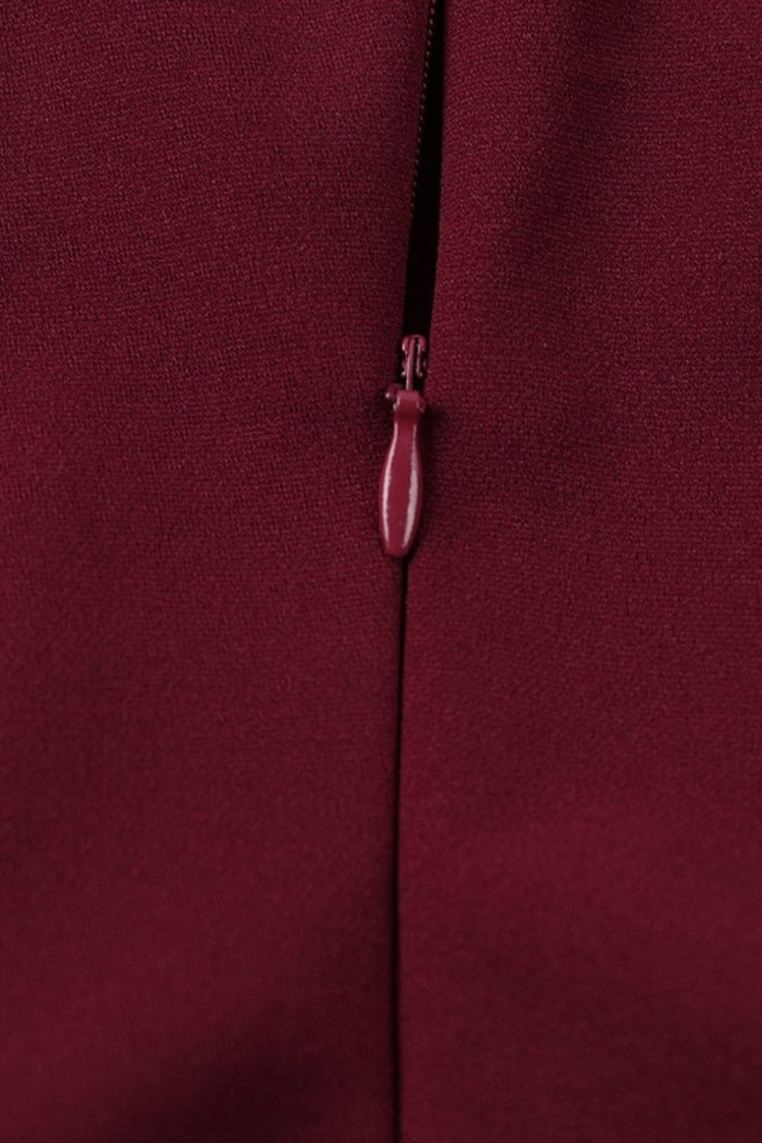 Elegant, Slim-fitting, Bust-enhancing, Waist-cinching A-line Long-sleeved Dress.