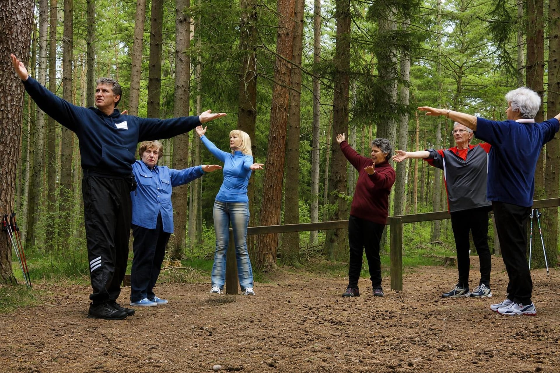 Präventionskurse in Norderstedt bei Physiowohltat: Rückenschule, Nordic Walking, Kinder-Rückenschule