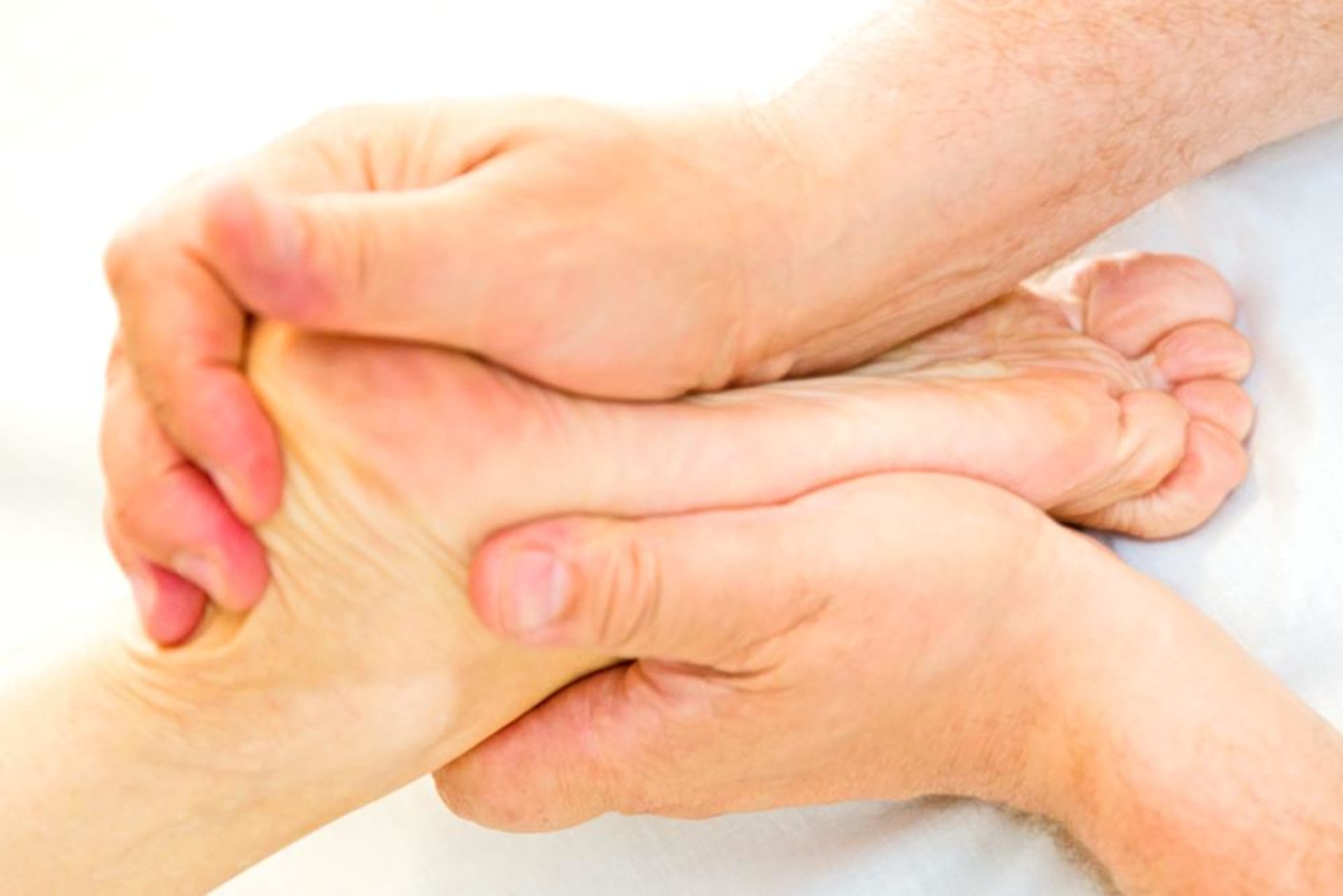 Fußreflexzonenmassage erklärt - Ratgeber von Michael Wolfsohn aus Norderstedt