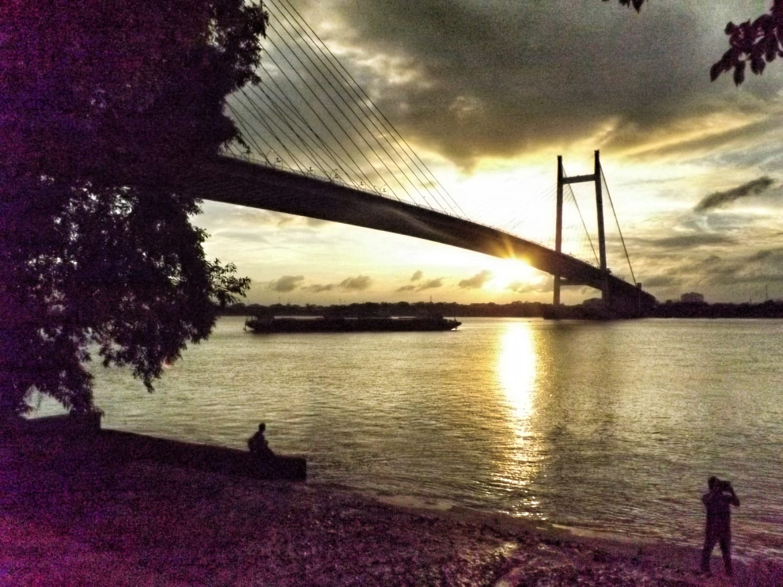 Sunset over Vidyasagar Setu viewed from Prinsep Ghat in Kolkata in 2014