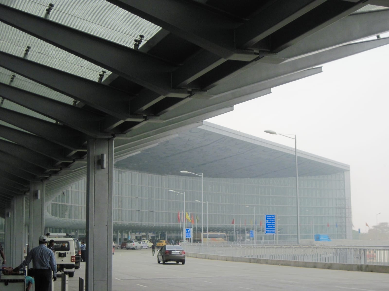 Exterior of Kolkata Airport integrated terminal photographed in March 2013