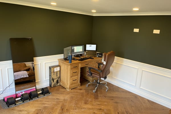 Customer fitted skirting boards in an open plan kitchen