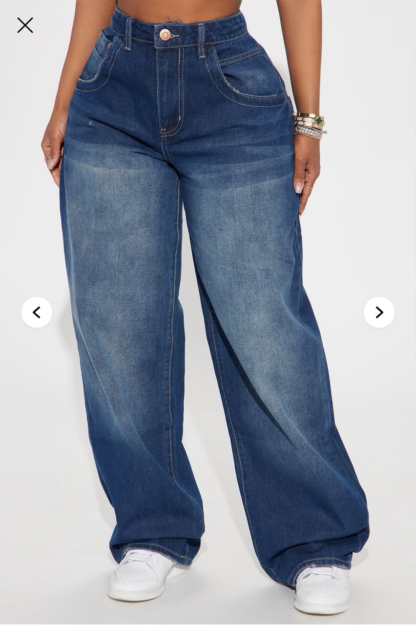 blue high waist barrel jeans outdoor style