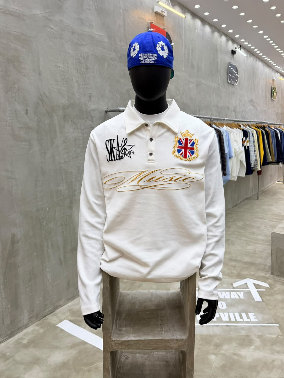 HQ SWEATSHIRTS