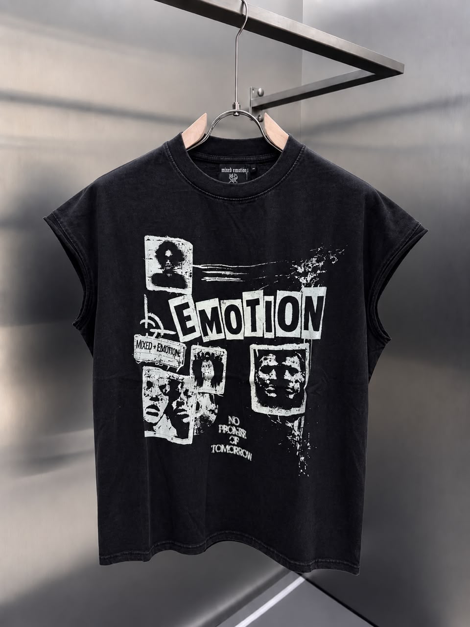 HQ ARMLESS TEEs