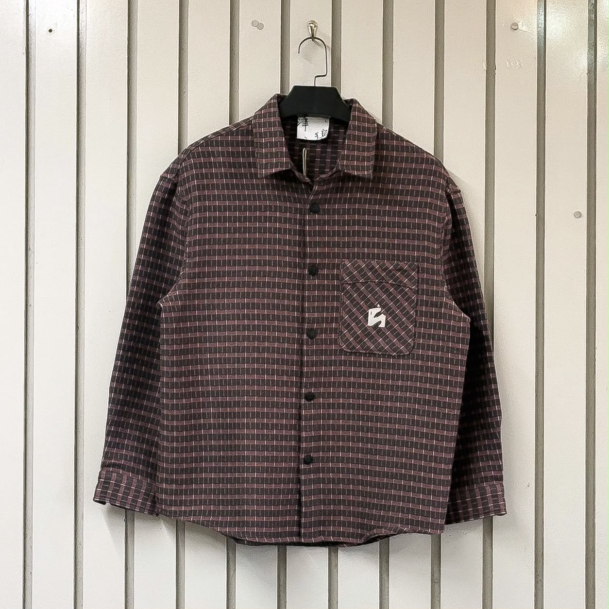 EMBROIDERED LONGSLEEVE SHIRT