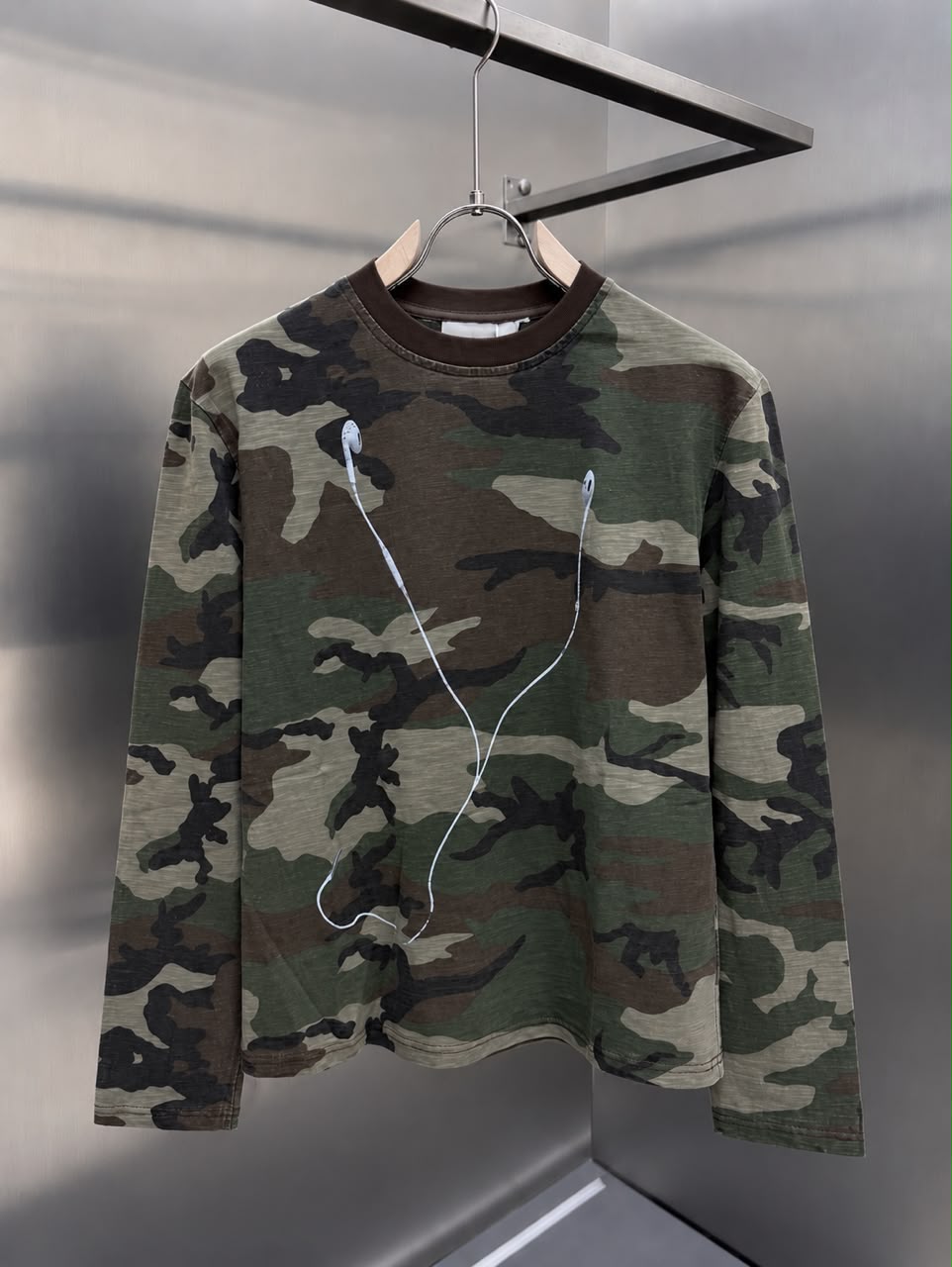 STREET MONARCH LONGSLEEVEs