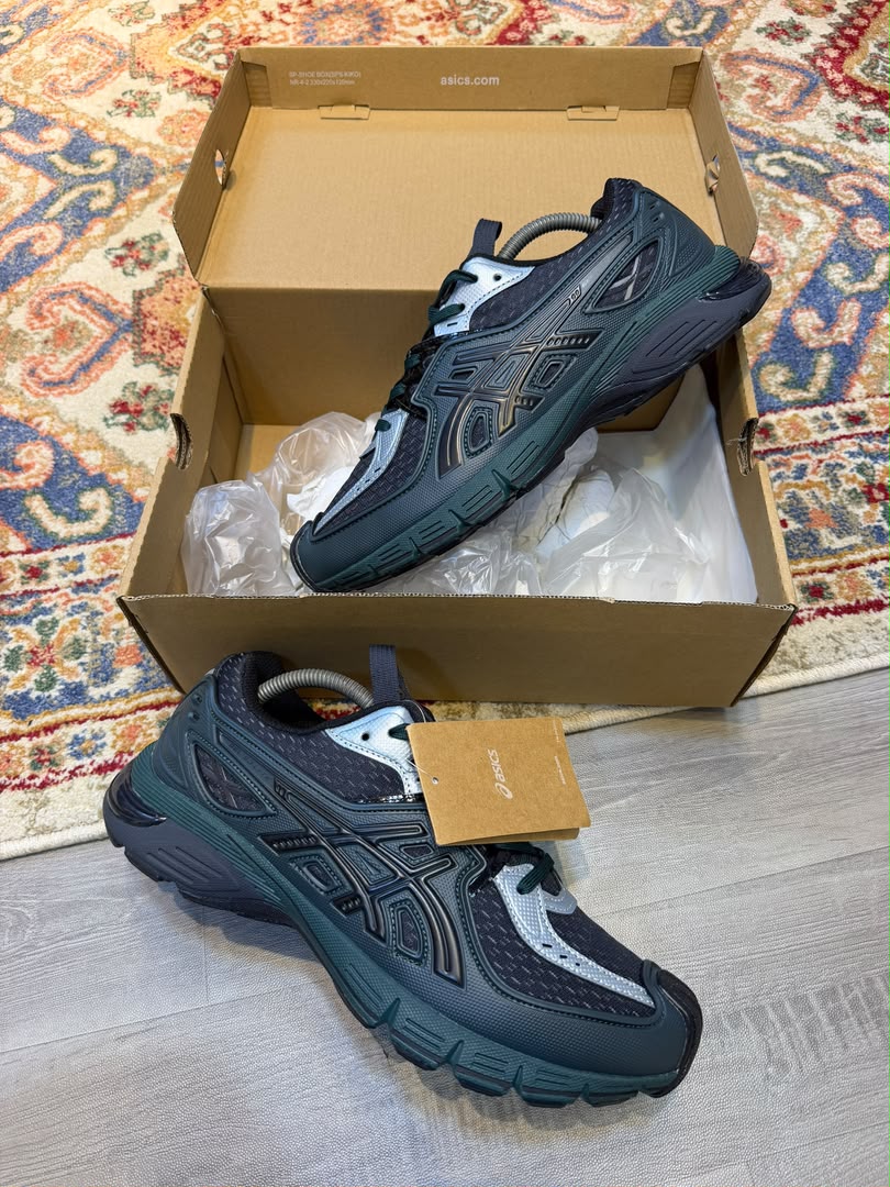 ASICS UB12-S GEL-SD-LYTE