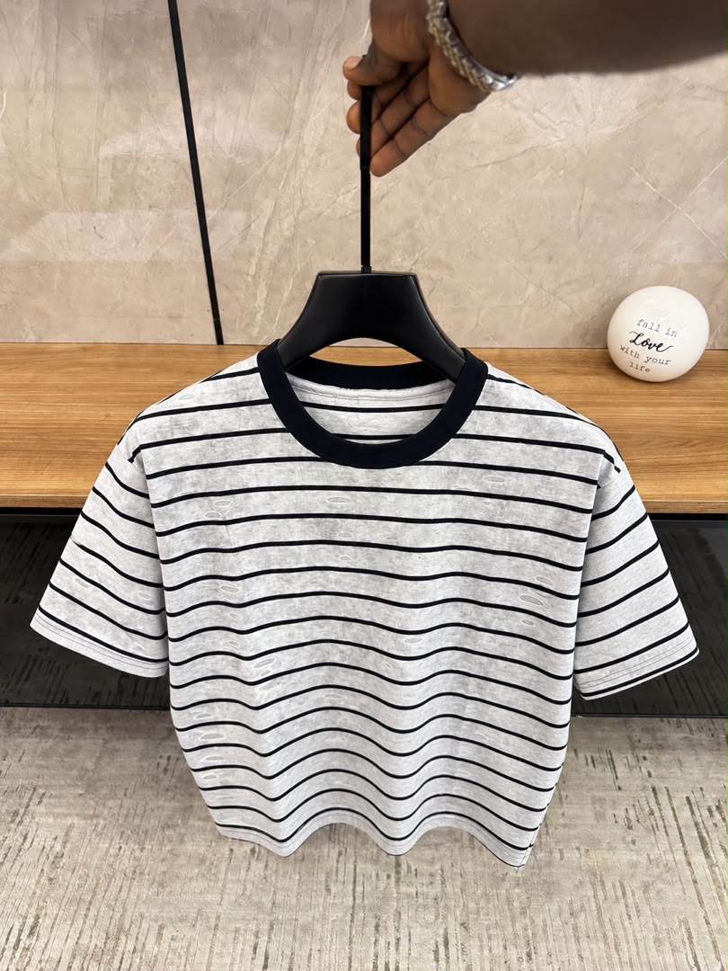 HQ STRIPED TEEs