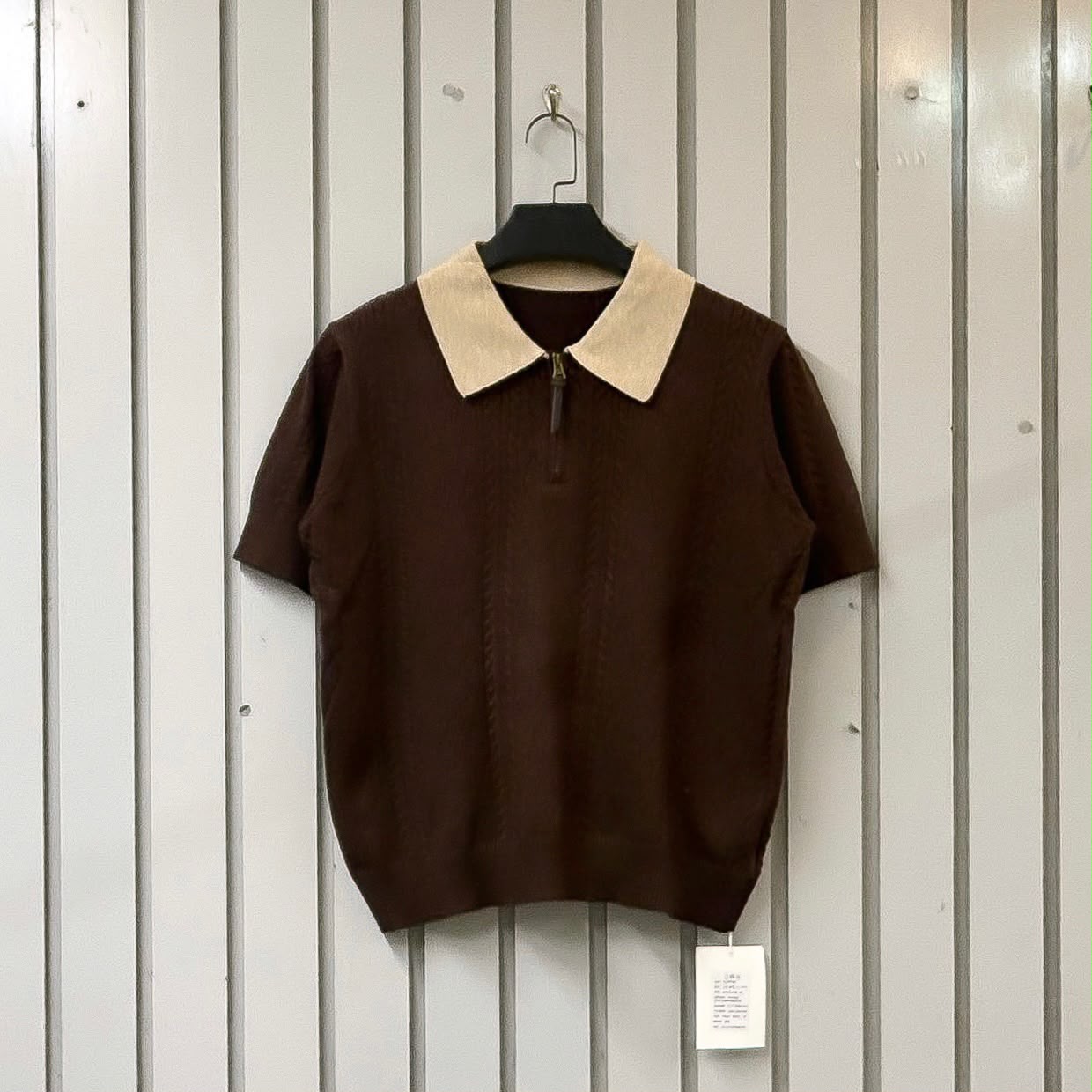 SHORTSLEEVED KNITTED SHIRT