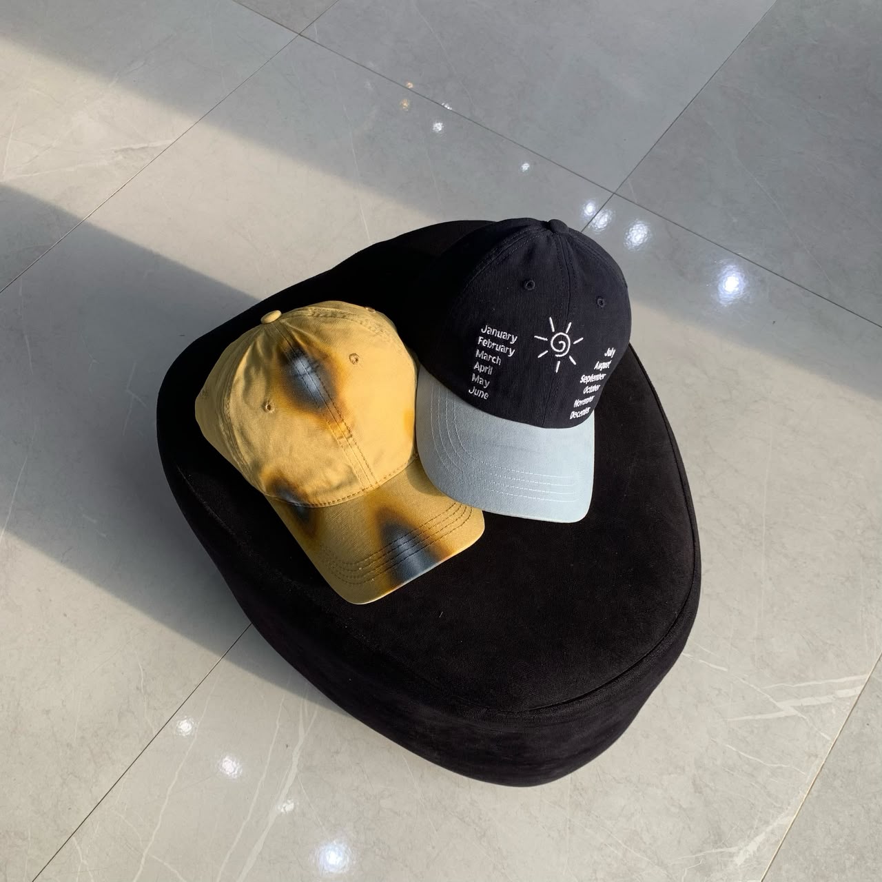 VINTGE WASHED/ CALENDAR CAP