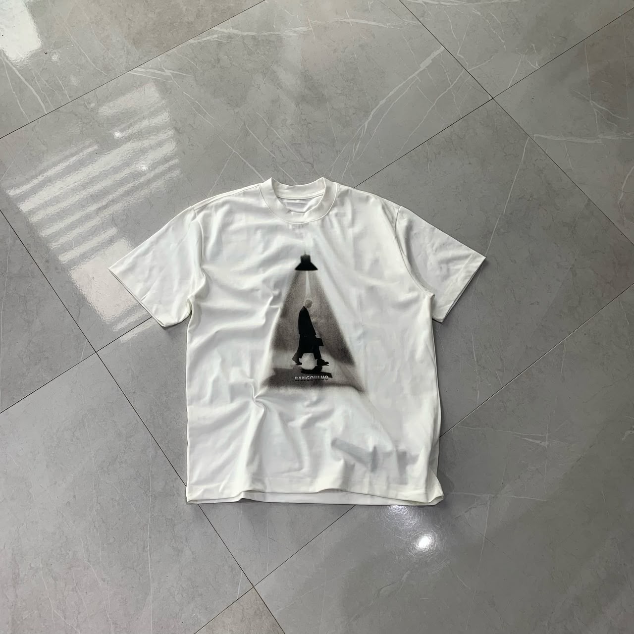 LC “BANGOULUO WALK ALONE” GRAPHIC TEE