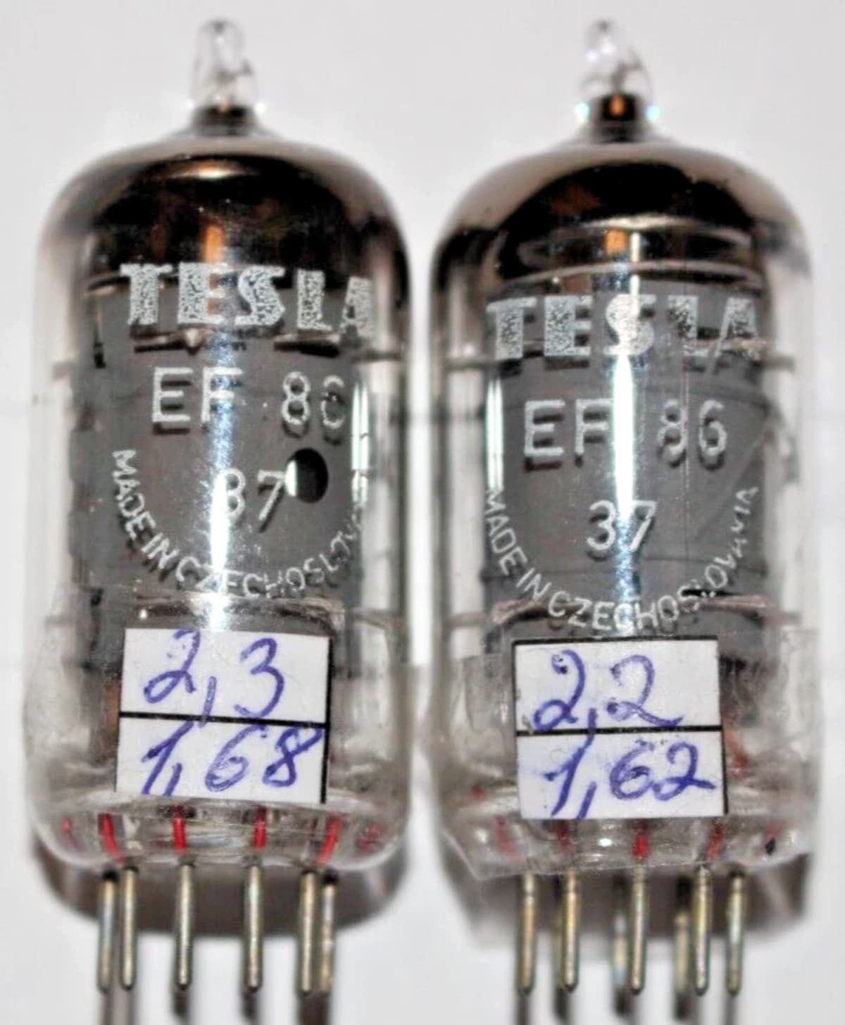 2x NOS EF86 Tesla Pentode Tube Tested Matched pair = EF806S / 6267 / 6J32P - Image 3